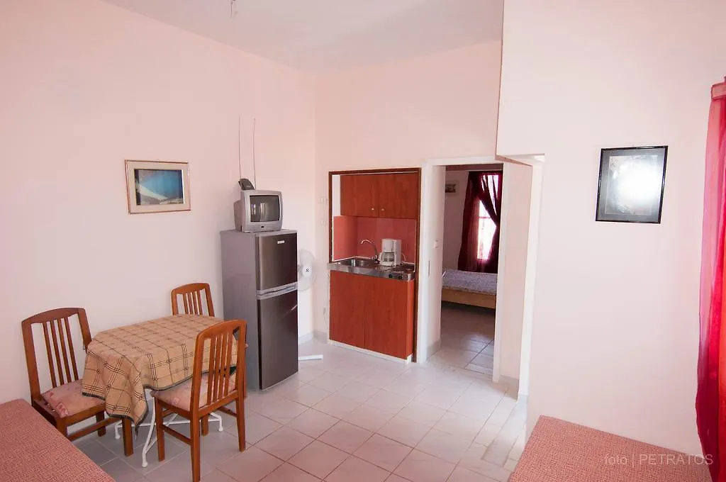 Bella Apartments Mousata 0*,