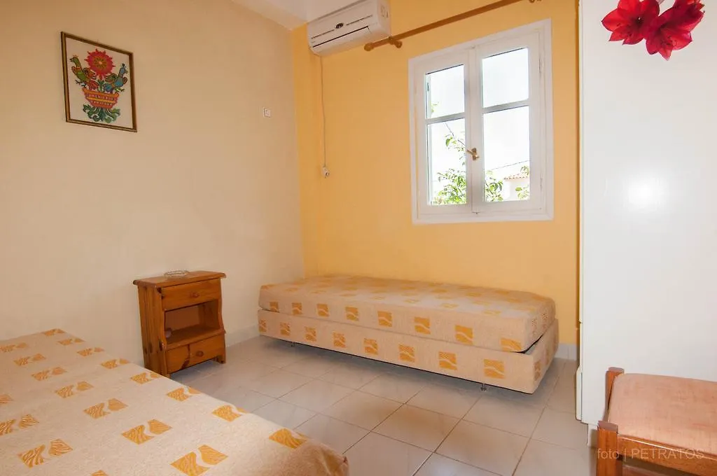 Bella Apartments Mousata Aparthotel