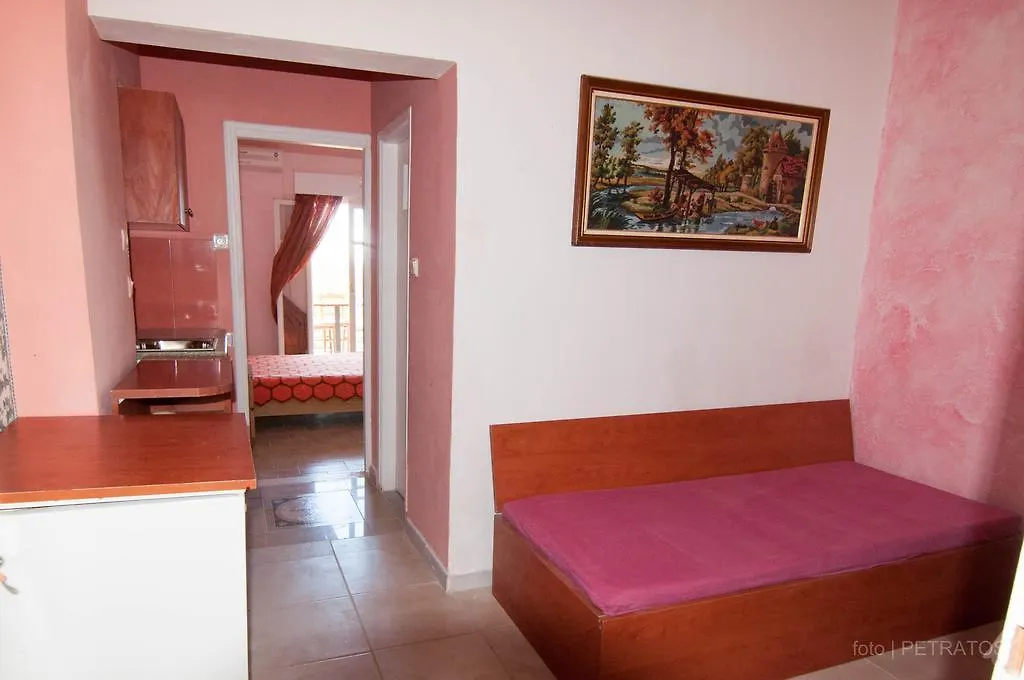 Aparthotel Bella Apartments Mousata Greece